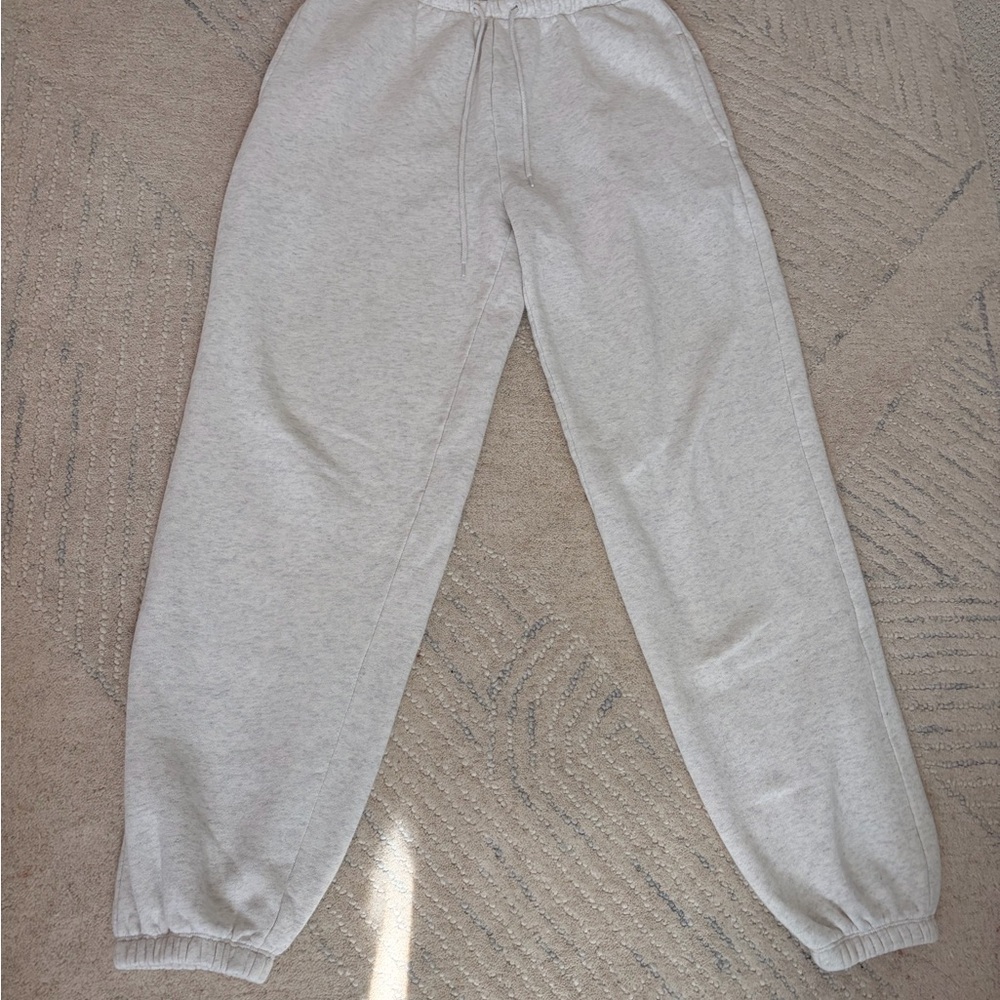 Brandy Melville light grey sweatpants